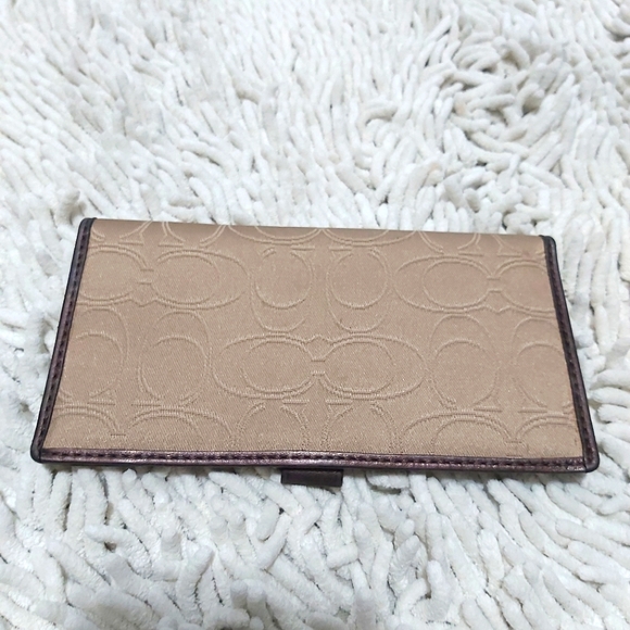 Coach tan monogrammed cheque book holder - Picture 1 of 5